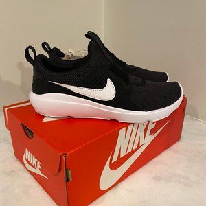 Women's Nike AD Comfort Sneakers Black NEW WITH TAGS SIZE 6